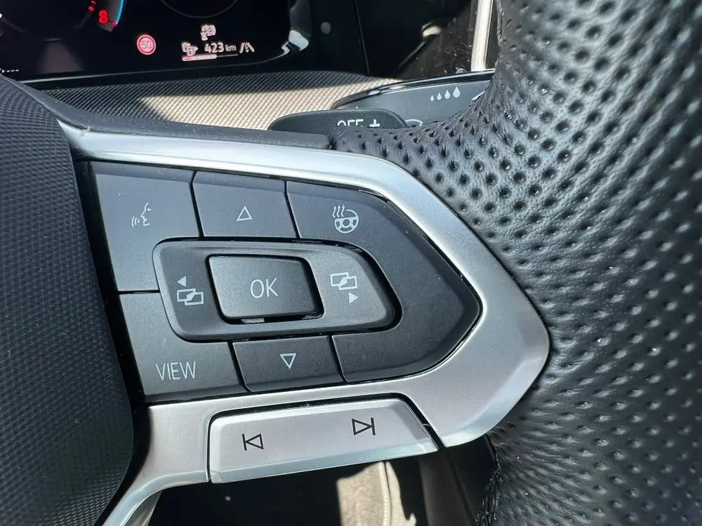 Volkswagen Golf 1.5 eHybrid 272pk GTE Black Style | Leer | P uit 2025, foto 17