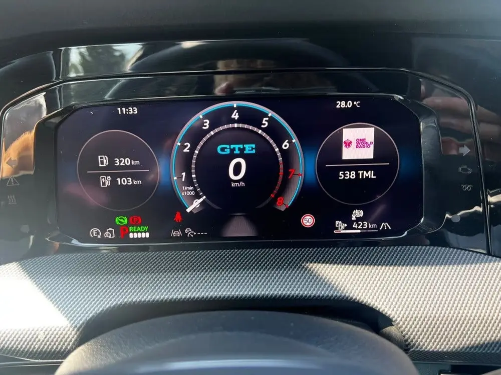 Volkswagen Golf 1.5 eHybrid 272pk GTE Black Style | Leer | P uit 2025, foto 18