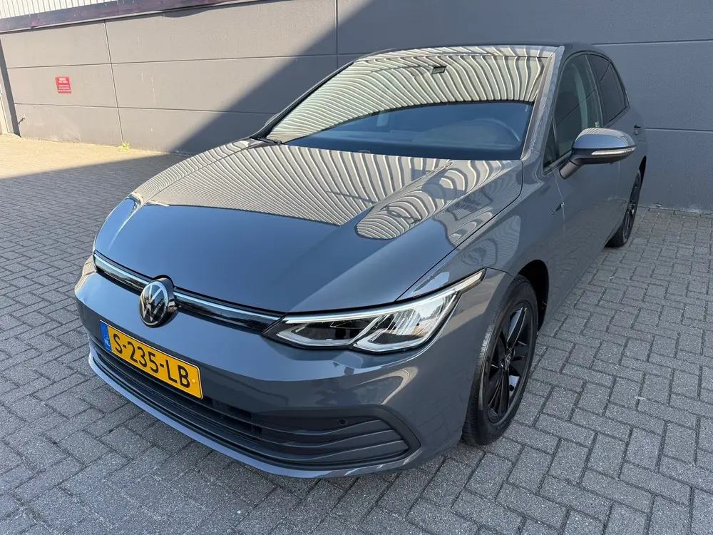 Volkswagen Golf 1.5 eTSI Life Business*Cockpit*CarPlay-NAVI* uit 2023, foto 2