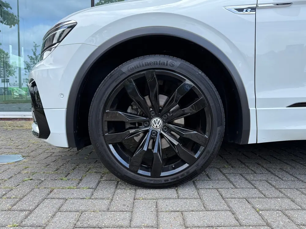 Volkswagen Tiguan 1.5 TSI ACT Highline Business R - Pano/Sch uit 2020, foto 12