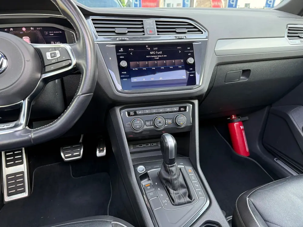 Volkswagen Tiguan 1.5 TSI ACT Highline Business R - Pano/Sch uit 2020, foto 13