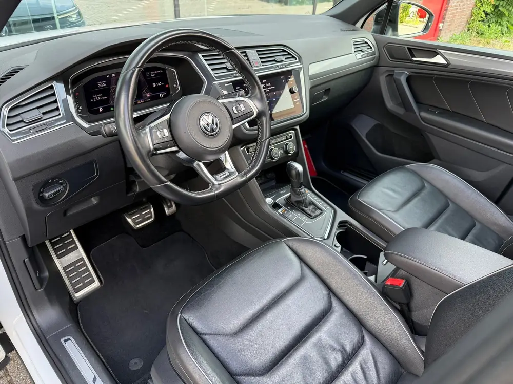 Volkswagen Tiguan 1.5 TSI ACT Highline Business R - Pano/Sch uit 2020, foto 15