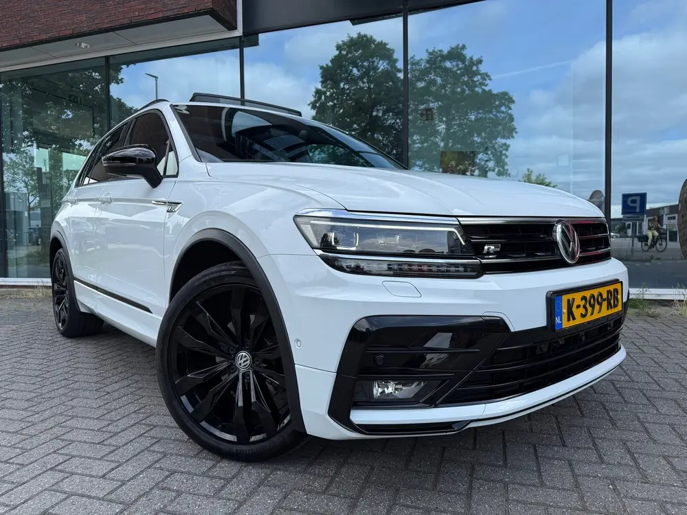 Volkswagen Tiguan 1.5 TSI ACT Highline Business R - Pano/Sch uit 2020, foto 16