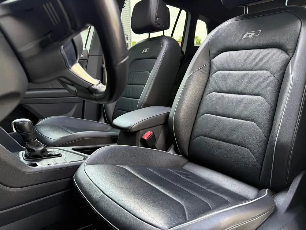 Volkswagen Tiguan 1.5 TSI ACT Highline Business R - Pano/Sch uit 2020, foto 17