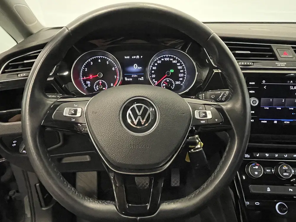 Volkswagen Touran 1.5 TSI DSG Highline Navigatie Parkeersens uit 2020, foto 16