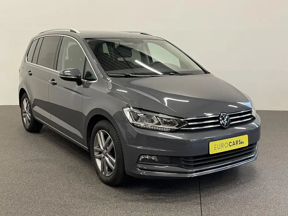 Volkswagen Touran 1.5 TSI DSG Highline Navigatie Parkeersens uit 2020, foto 4