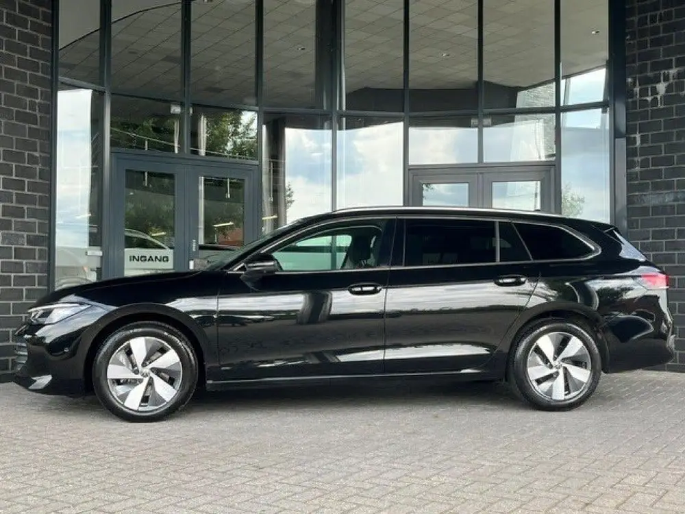 Volkswagen Passat Variant 1.5 ETSI 110 KW BUSINESS - TREKH. uit 2025, foto 2