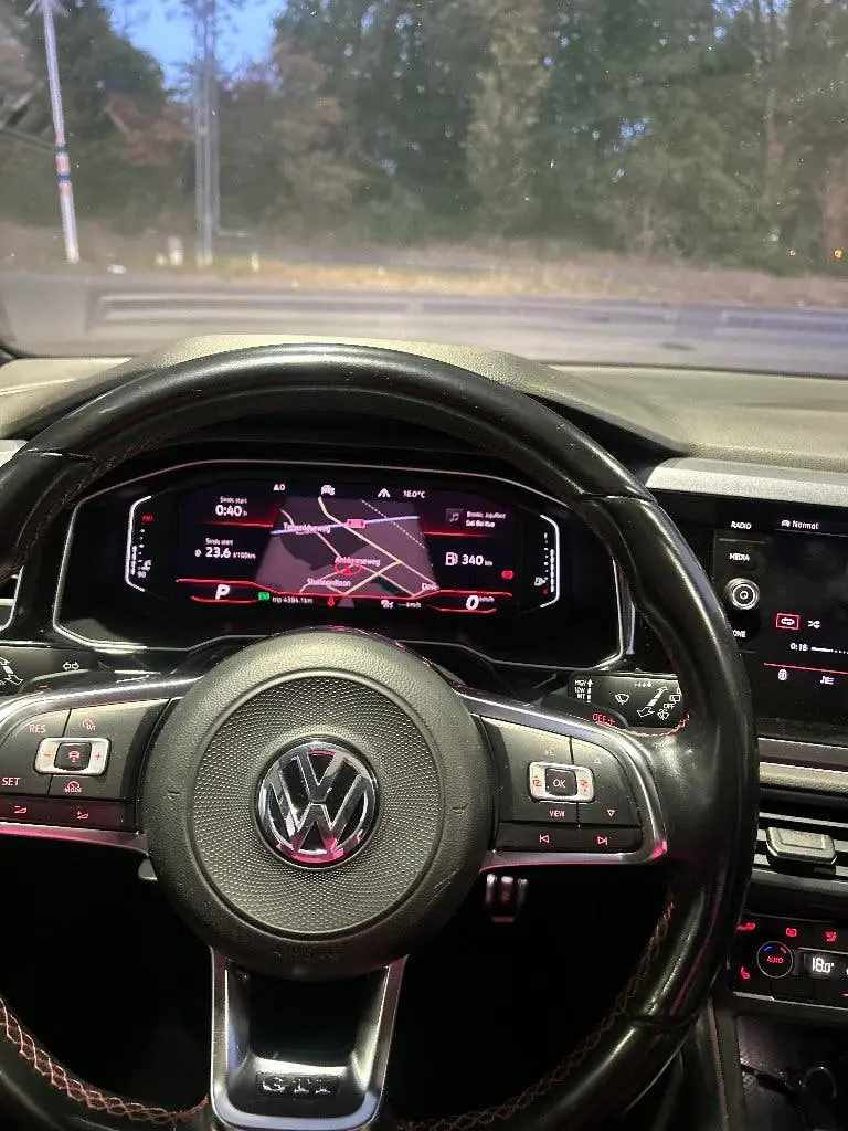 Volkswagen Polo 2.0 TSI 200pk 6-DSG 2020 Zwart uit 2020, foto 4