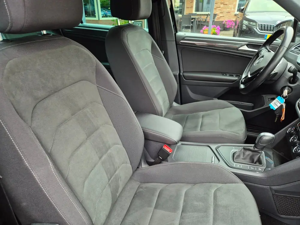 Volkswagen Tiguan 1.5 TSI ACT Highline Business R uit 2020, foto 15