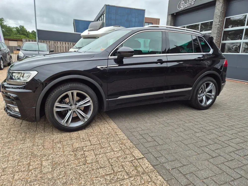 Volkswagen Tiguan 1.5 TSI ACT Highline Business R uit 2020, foto 3