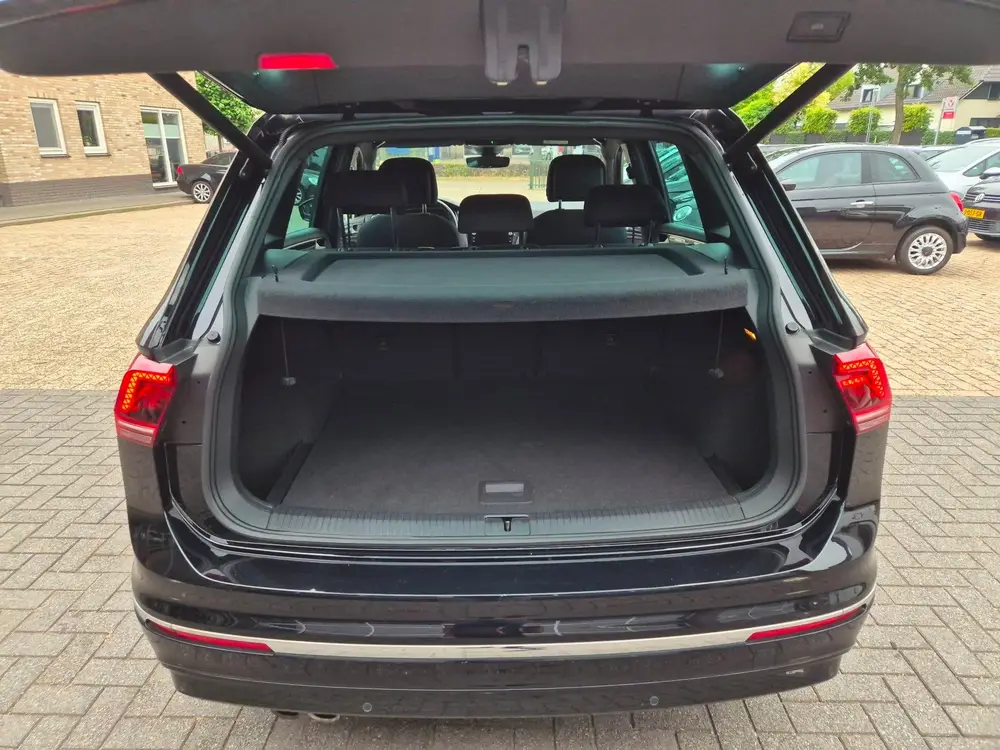 Volkswagen Tiguan 1.5 TSI ACT Highline Business R uit 2020, foto 8