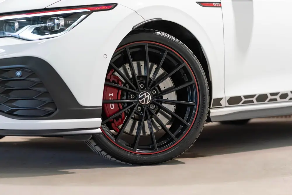 Volkswagen Golf 2.0 TSI GTI 45 JAHRE EDITION AKRAPOVIC DSG P uit 2022, foto 3