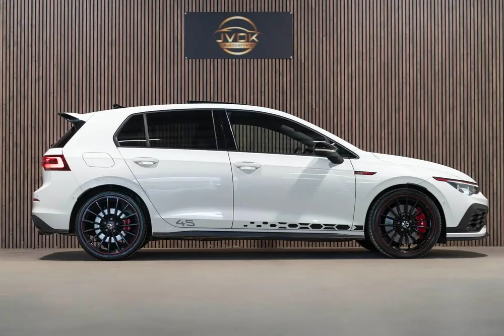 Volkswagen Golf 2.0 TSI GTI 45 JAHRE EDITION AKRAPOVIC DSG P uit 2022, foto 8