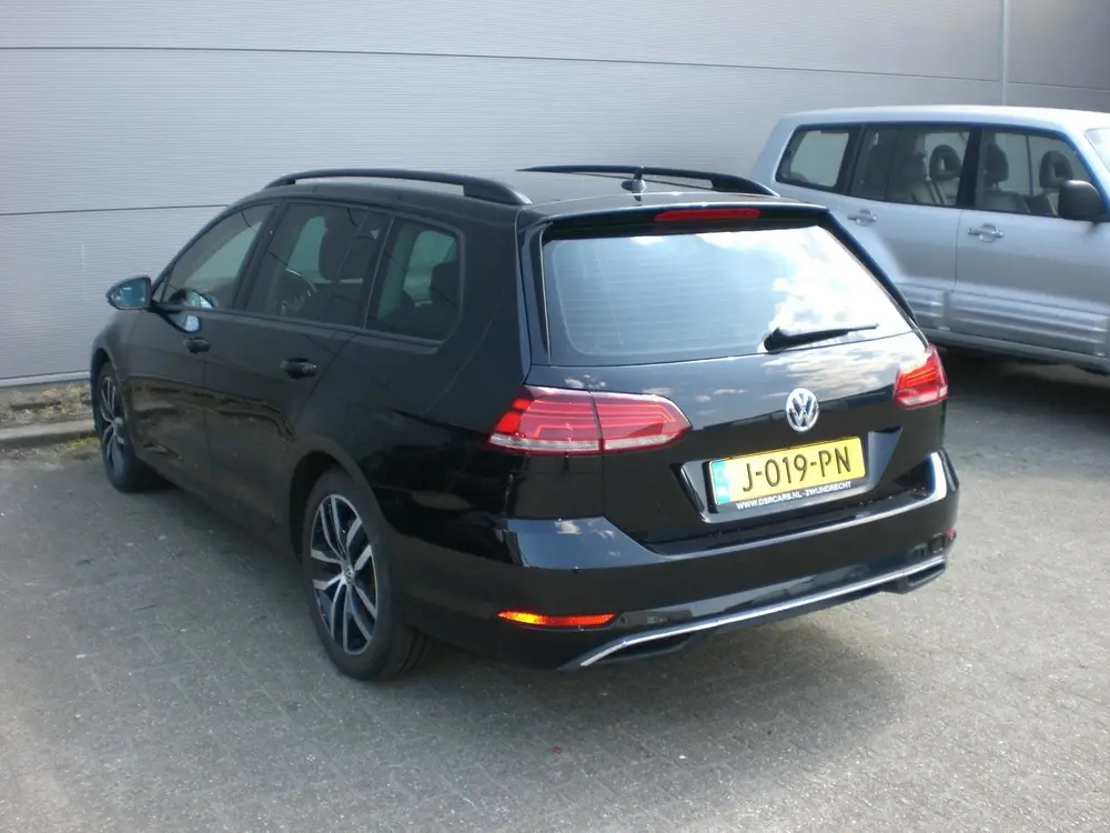 Volkswagen Golf Variant 1.0 TSI Highline 115pk Automaat (DSG uit 2019, foto 11
