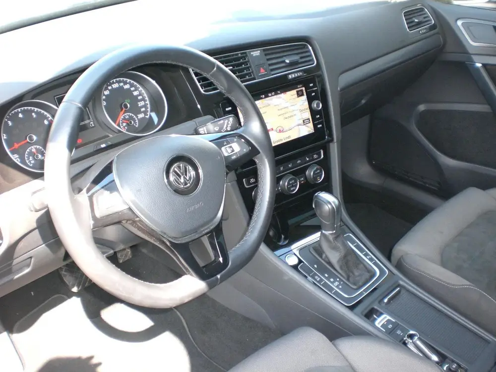 Volkswagen Golf Variant 1.0 TSI Highline 115pk Automaat (DSG uit 2019, foto 5