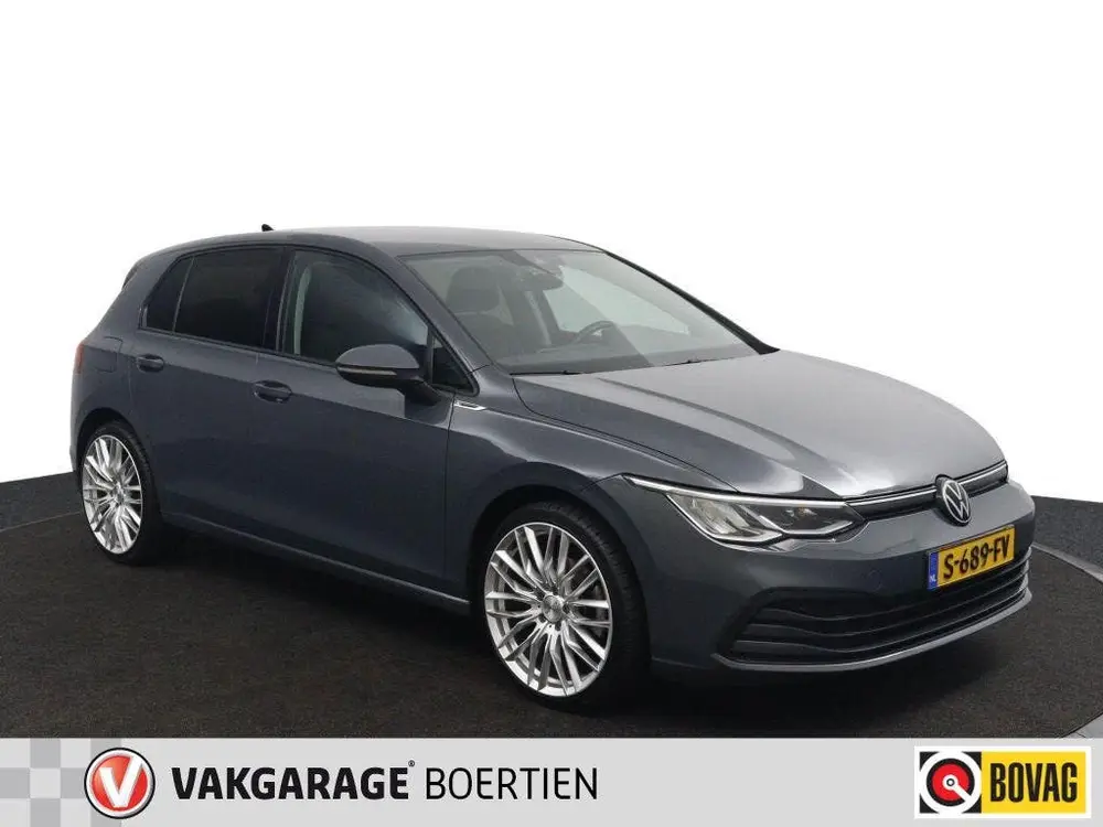 Volkswagen Golf 1.0 TSI Life Trekhaak uit 2023