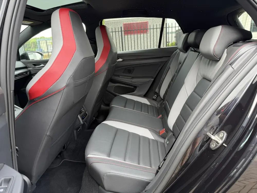 Volkswagen Golf 2.0 TSI GTI PANO | H\K | DCC | LEDER uit 2022, foto 14