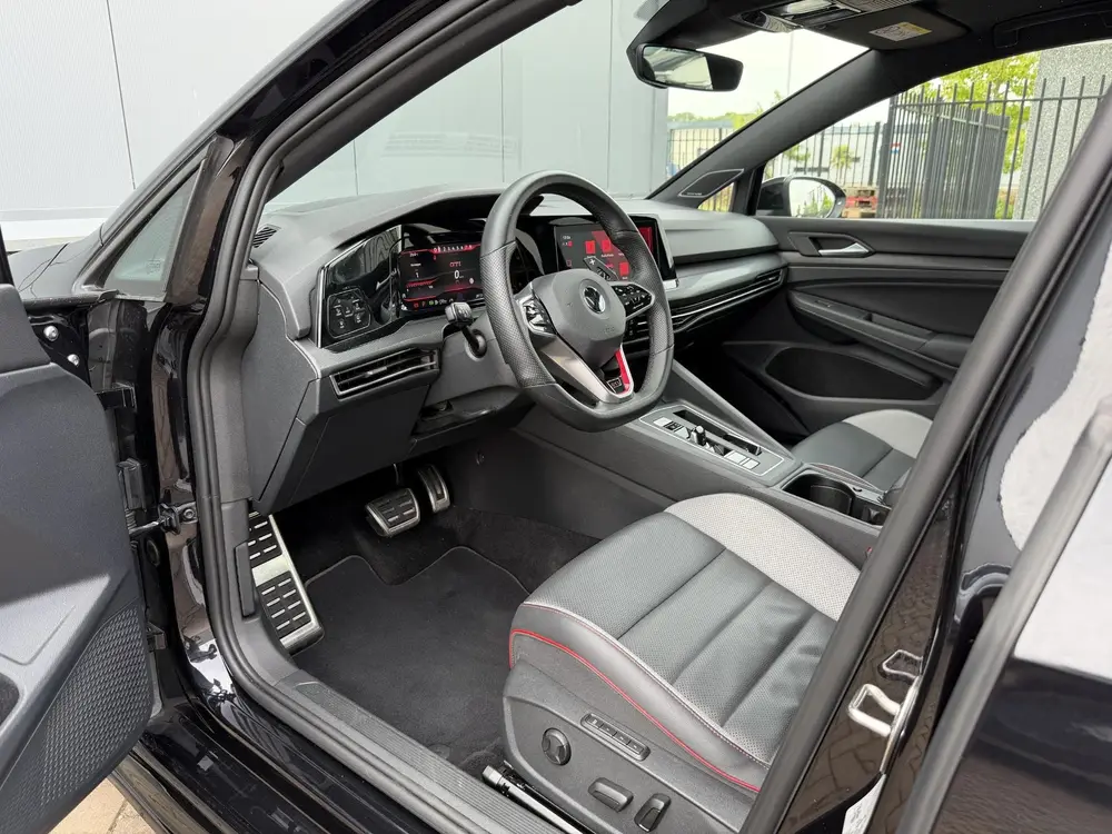 Volkswagen Golf 2.0 TSI GTI PANO | H\K | DCC | LEDER uit 2022, foto 9