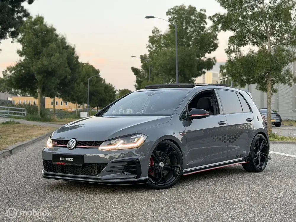 Volkswagen Golf 7.5 2.0 TSI GTI TCR DSG PANO NARDO DCC BULLX uit 2019, foto 15
