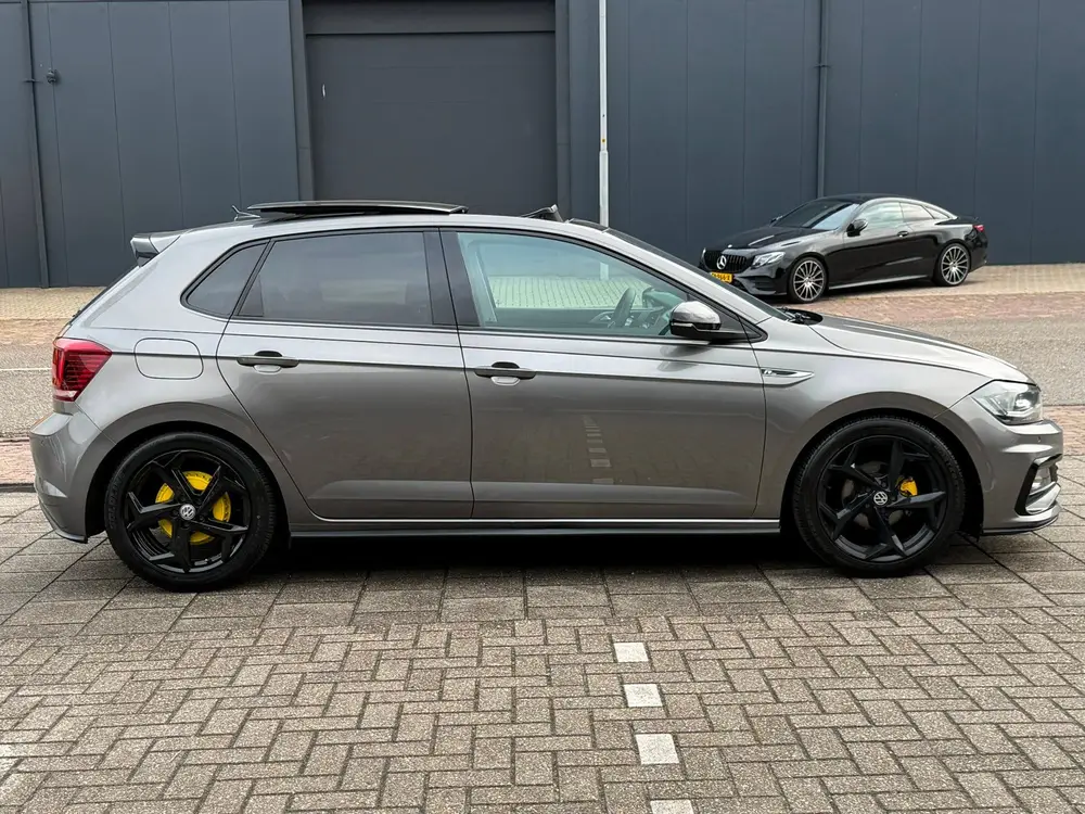 Volkswagen Polo 1.0 TSI Highline Business R l PANO l XENON uit 2020, foto 17