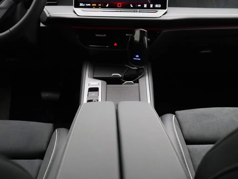 Volkswagen Passat Variant 1.5 eHybrid Business 204 PK DSG | uit 2024, foto 10