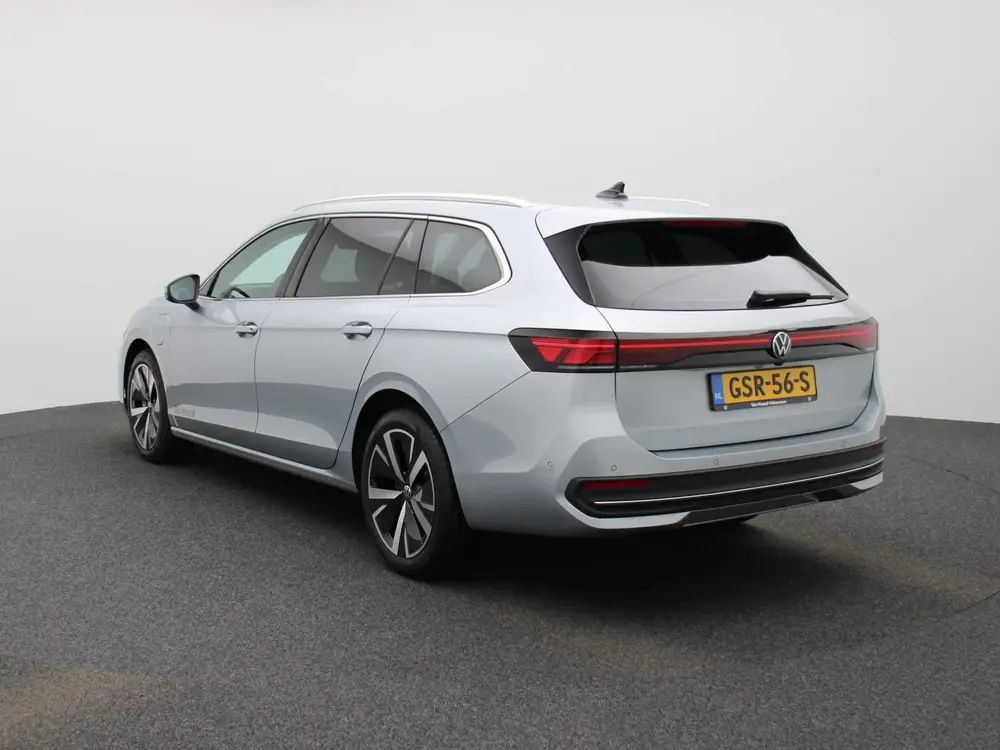 Volkswagen Passat Variant 1.5 eHybrid Business 204 PK DSG | uit 2024, foto 2