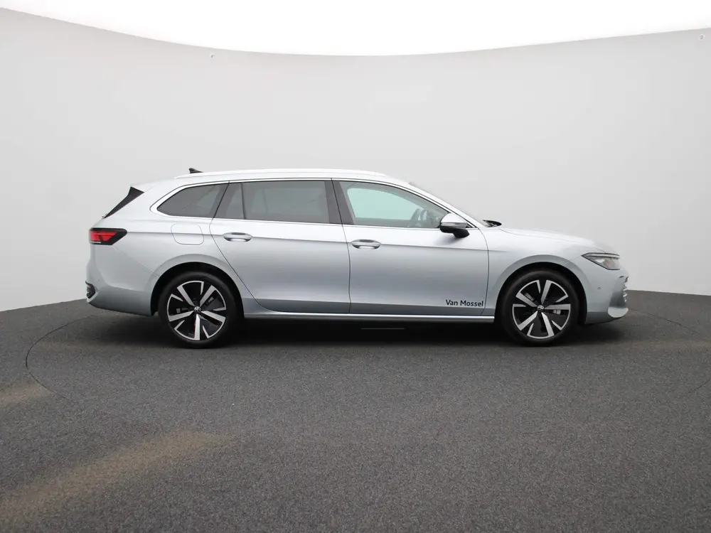Volkswagen Passat Variant 1.5 eHybrid Business 204 PK DSG | uit 2024, foto 6