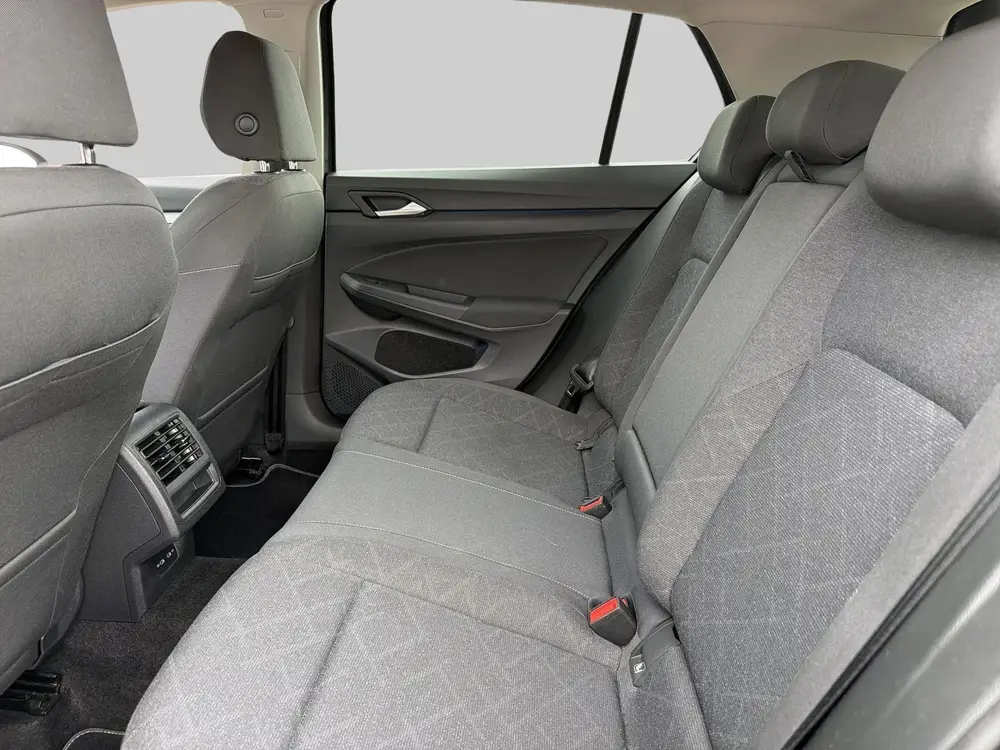 Volkswagen Golf 1.0 TSI Life uit 2022, foto 15