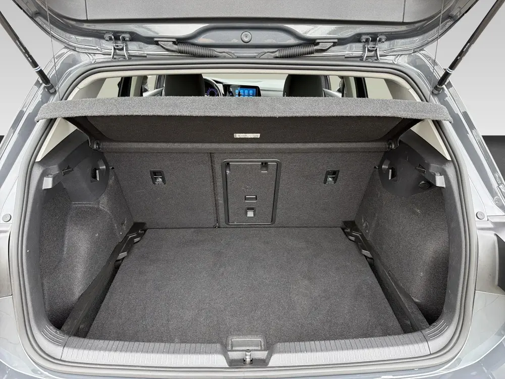 Volkswagen Golf 1.0 TSI Life uit 2022, foto 8