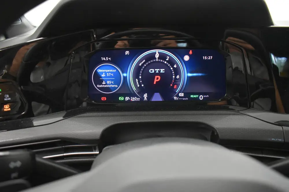 Volkswagen Golf GTE 245PK IQ Light Camera Dodeh Detec Cruise uit 2022, foto 11