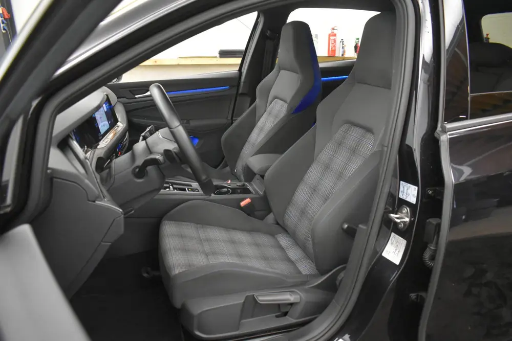 Volkswagen Golf GTE 245PK IQ Light Camera Dodeh Detec Cruise uit 2022, foto 5