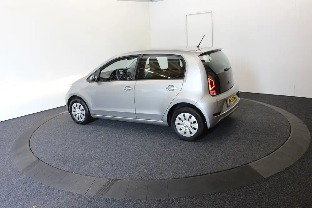 Volkswagen Up! 1.0 BMT move up Executive (bj 2019) uit 2019, foto 8