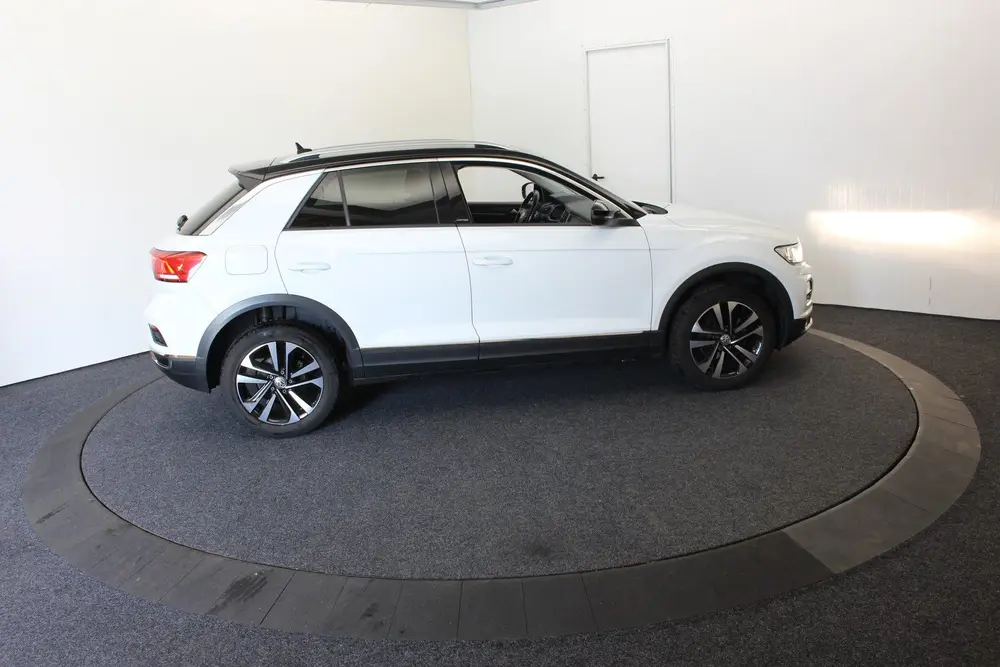 Volkswagen T-Roc 1.5 TSI Sport R Bi-tone Automaat Navi Carpl uit 2020, foto 14