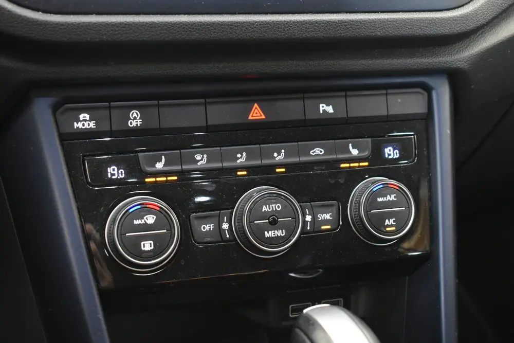 Volkswagen T-Roc 1.5 TSI Sport R Bi-tone Automaat Navi Carpl uit 2020, foto 9