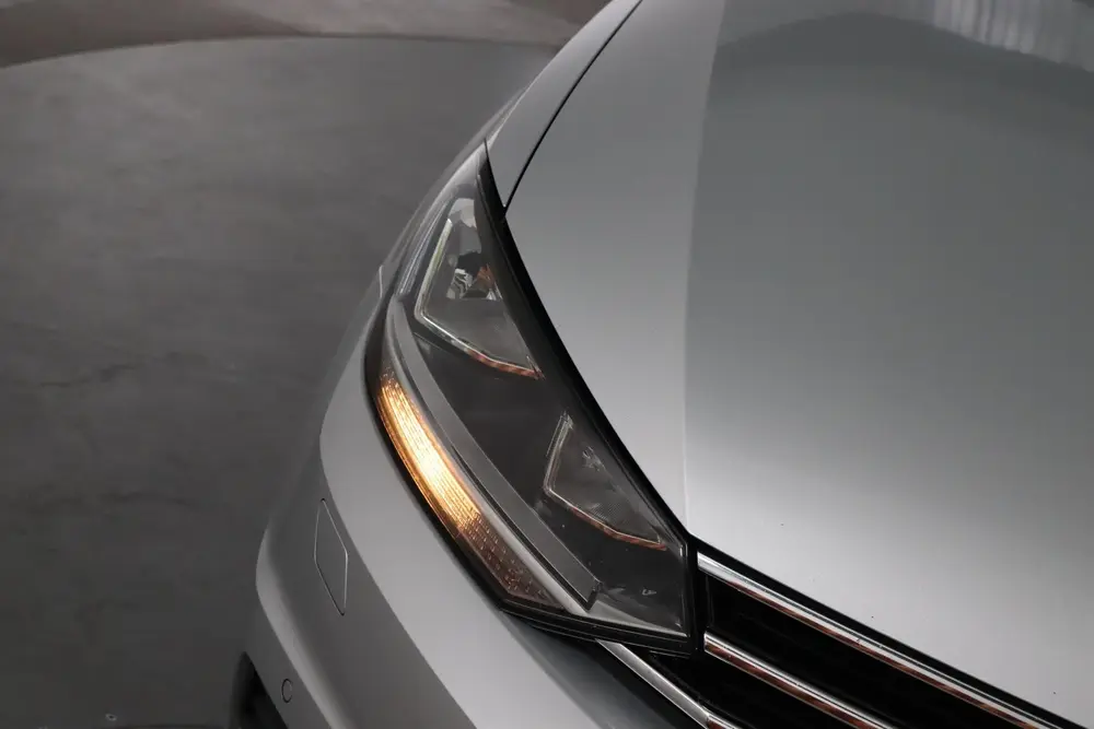 Volkswagen Touran 1.0 TSI Comfortline 7-Persoons Navigatie uit 2019, foto 13