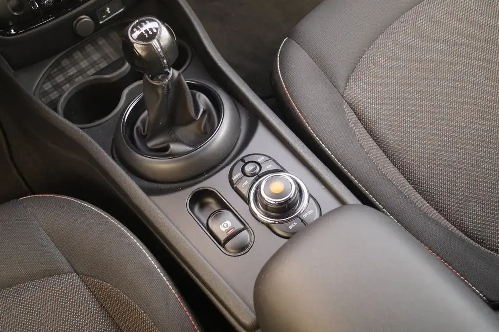 Mini Clubman 1.5 Cooper Business Edition -NAVI-ECC-PDC uit 2019, foto 11