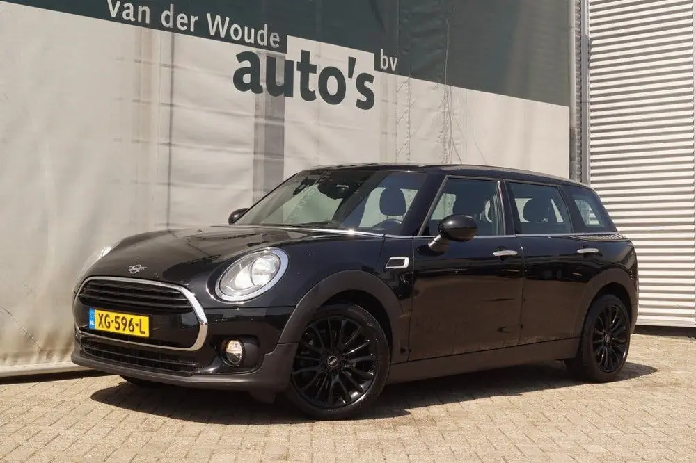 Mini Clubman 1.5 Cooper Business Edition -NAVI-ECC-PDC uit 2019, foto 2