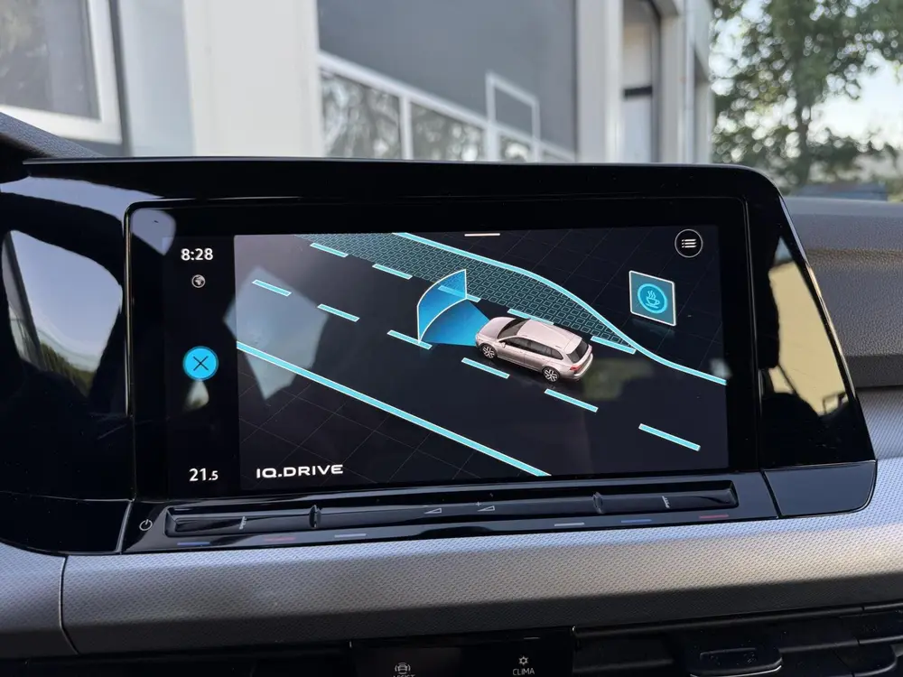 Volkswagen Golf Variant 1.0 TSI Life | Carplay | Adaptive cr uit 2022, foto 12