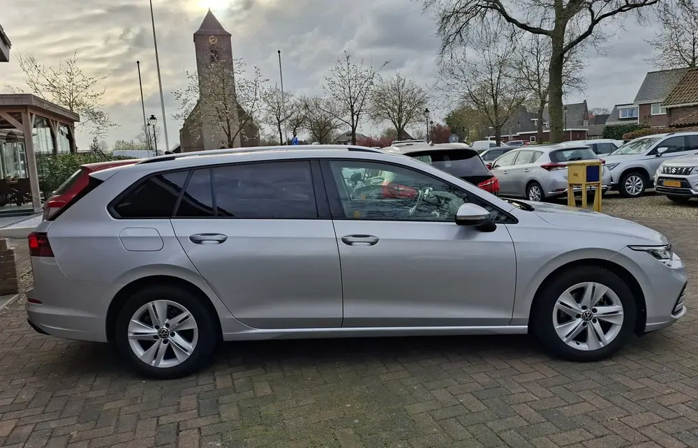 Volkswagen Golf Variant 1.0 TSI Life. Zeer netjes en luxe o. uit 2022, foto 10