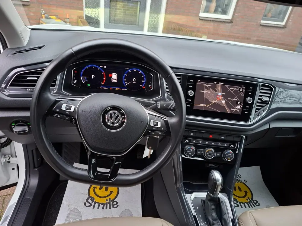 Volkswagen T-Roc 1.5 TSI Sport. volledig leder dealer onderh uit 2019, foto 12