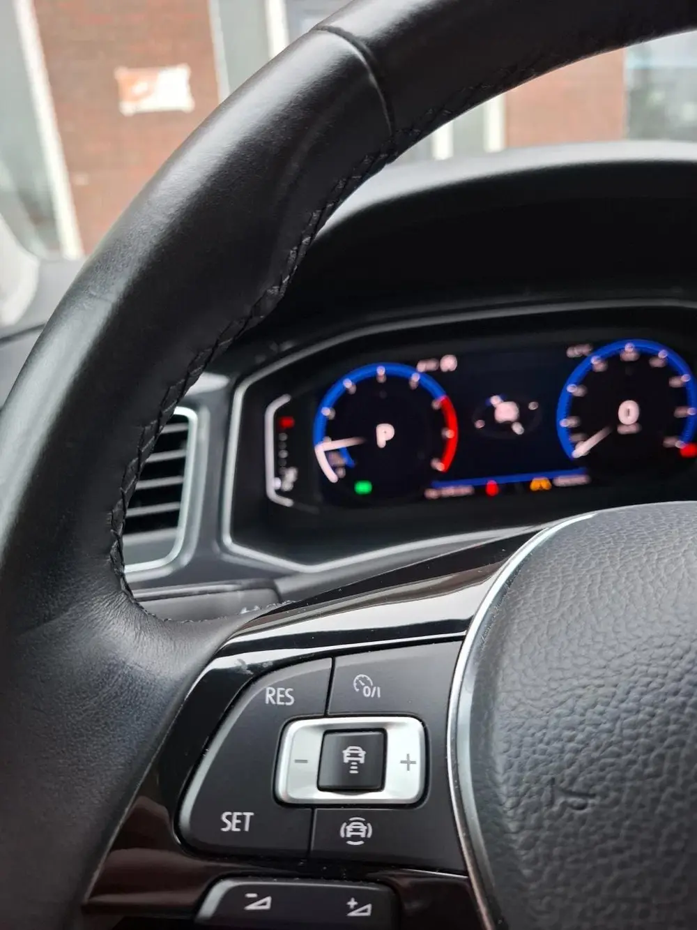 Volkswagen T-Roc 1.5 TSI Sport. volledig leder dealer onderh uit 2019, foto 16