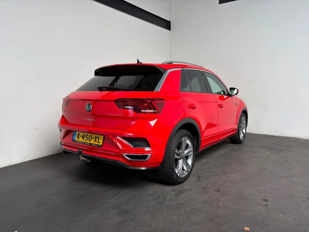 Volkswagen T-Roc 1.5 TSI Sport Business R (bj 2021) uit 2021, foto 2