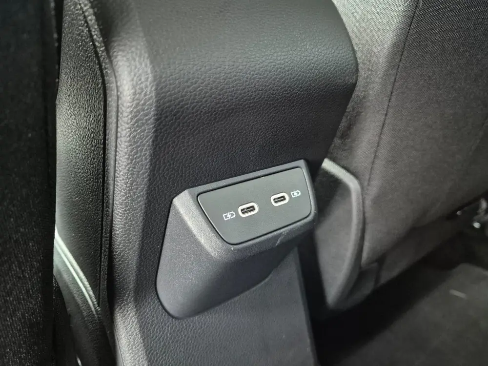 Volkswagen Taigo Taigo 1.5 TSI OPF DSG R-Line 150pk | BTW | IQ | A uit 2025, foto 13