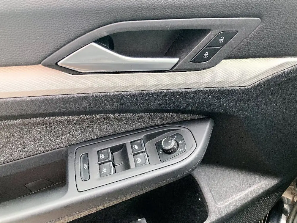 Volkswagen Golf 1.0 Etsi 110pk 7-DSG 2023 Zwart uit 2023, foto 10
