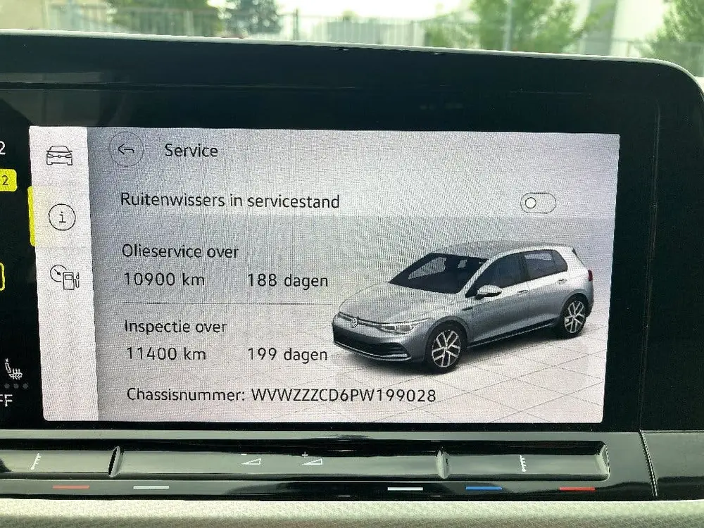 Volkswagen Golf 1.0 Etsi 110pk 7-DSG 2023 Zwart uit 2023, foto 16