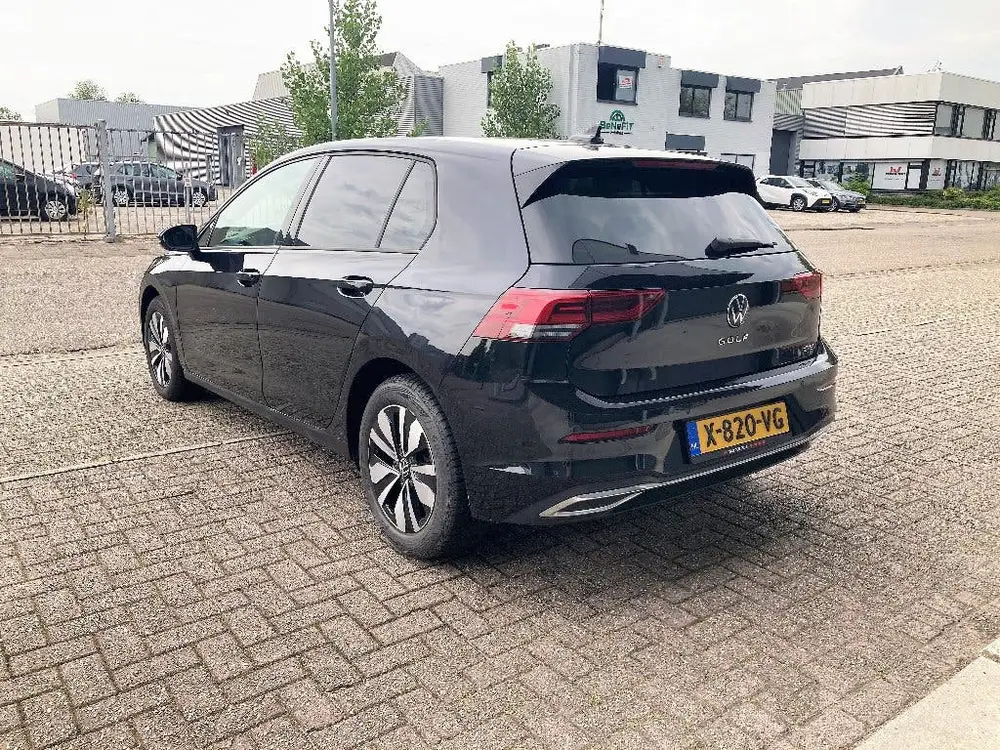Volkswagen Golf 1.0 Etsi 110pk 7-DSG 2023 Zwart uit 2023, foto 5