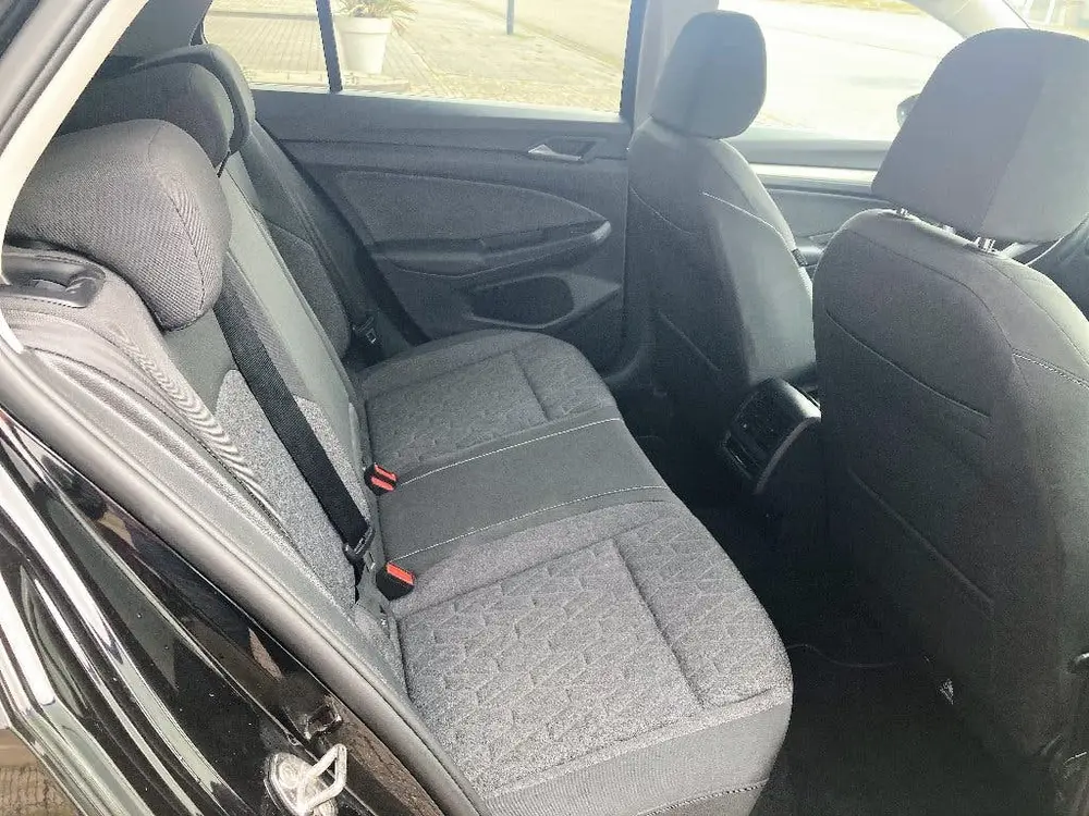 Volkswagen Golf 1.0 Etsi 110pk 7-DSG 2023 Zwart uit 2023, foto 6