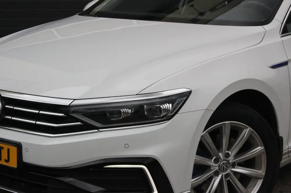 Volkswagen Passat Variant 1.4 TSI PHEV GTE Business | Trekha uit 2021, foto 18