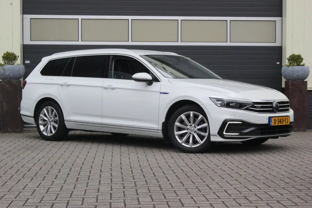 Volkswagen Passat Variant 1.4 TSI PHEV GTE Business | Trekha uit 2021, foto 5