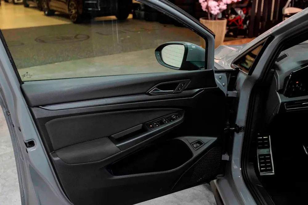 Volkswagen Golf 1.4 eHybrid GTE uit 2020, foto 13